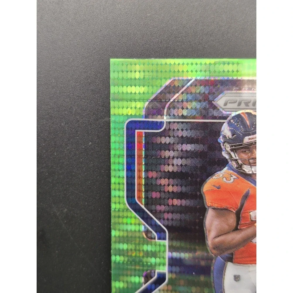 2021 Panini Prizm Javonte Williams #345 Green Pulsar Prizm (RC)  Denver Broncos